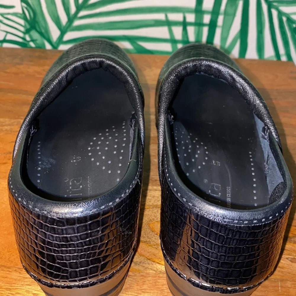 Sanita Black Croc Embossed Patent Leather Professional Clogs Women’s 38 7-7.5 - Picture 9 of 9